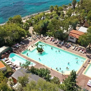Villaggio Dei Fiori Kemp